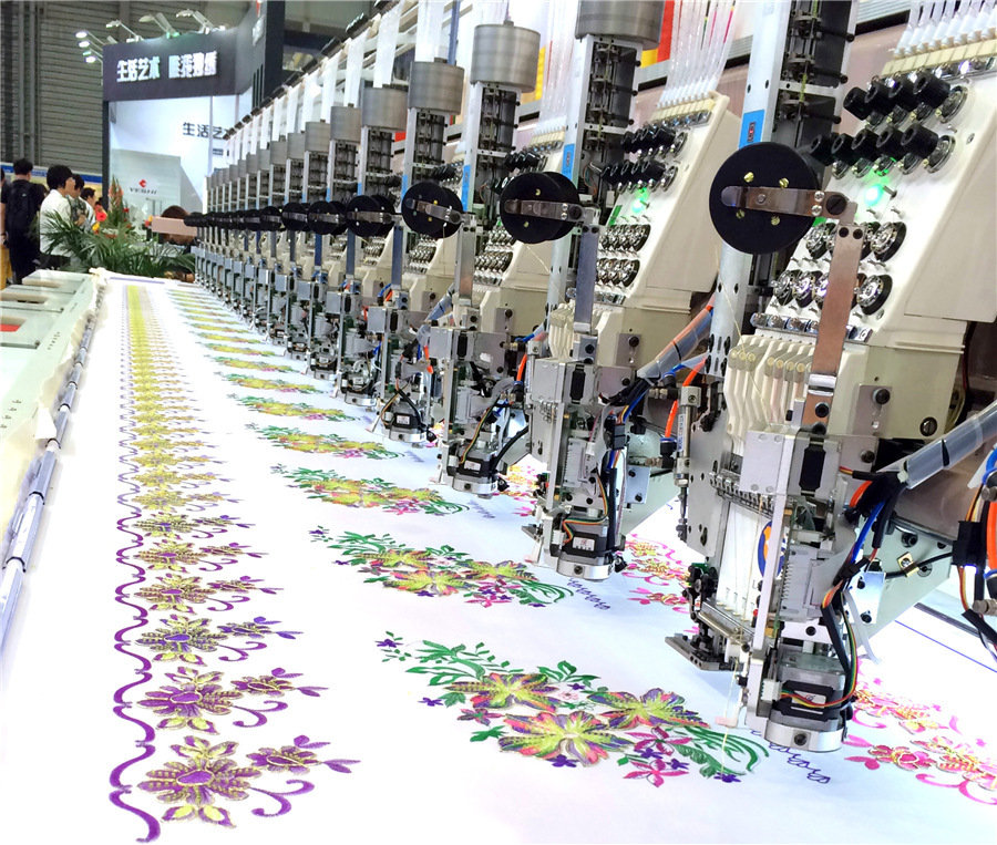 automatic bead-pipe embroidery machine